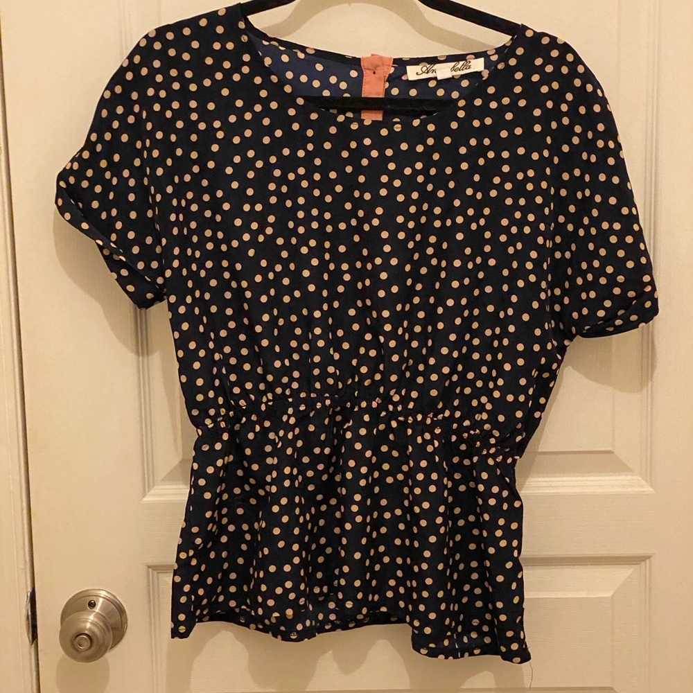 Polka dot flounce blouse in Navy size L